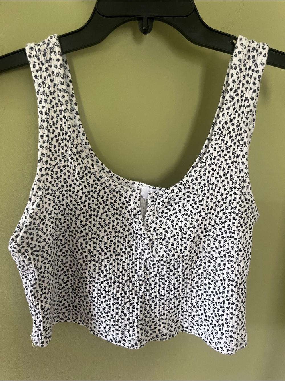 Just Polly New York White Navy Floral Crop Top. Size L.